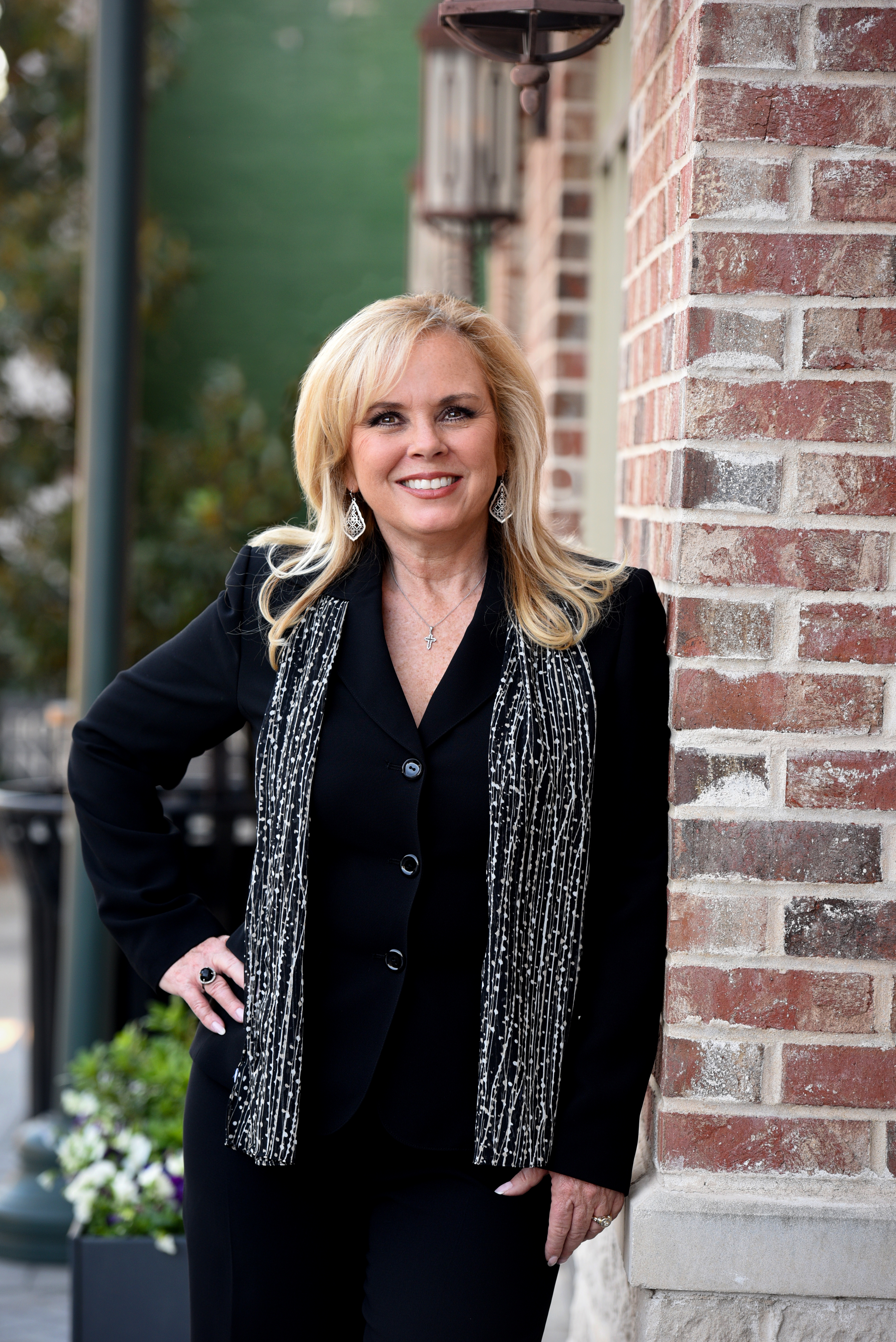Kim Finney - Affiliate Broker